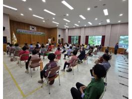 의령군, 노인대학 어르신 대상 ‘노년기 올바른 걷기 교육’ 진행 기사 이미지