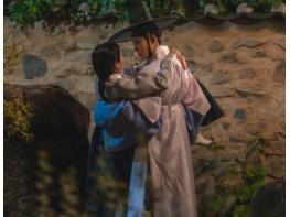 '남주의 첫날밤을 가져버렸다' 서현, 여주보다 더 파란만장하다! 다이내믹한 단역 생활에 켜진 또 하나의 핑크빛 시그널 기사 이미지
