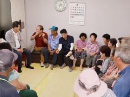 이상익 함평군수, 의료사각지대 해소 앞장…건강버스 현장 점검 나서 기사 이미지