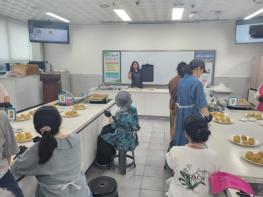한국생활개선계룡시연합회, 자살유족 대상 ‘마음쿠키 만들기’ 프로그램 열어 기사 이미지