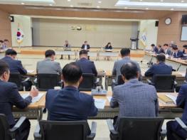 청년부군수(조아라) 청년정책 발굴 본격 시동 기사 이미지