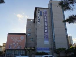  (주)조이그램, 대화형 AI 아바타와 투명 LED 기반 콘텐츠 체험행사 개최 기사 이미지