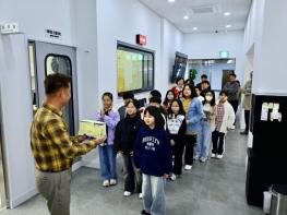 속초시 미디어 배우려는 시민 몰린다…속초미디어센터 인기 ‘급증’ 기사 이미지