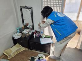 장흥군, 스마트돌봄 플러그와 무선LED 전등 설치 기사 이미지