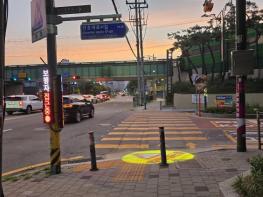 동대문구 “우회전할 때 보행자 먼저 알려준다”…AI 안전시스템 60여 곳 설치 기사 이미지