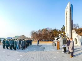 함안 경찰승전기념공원, 방문객 참배 이어져 기사 이미지