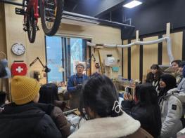 부여군 123사비공예마을, 외국인 유학생 대상 전통공예·지역문화교류 체험 진행 기사 이미지