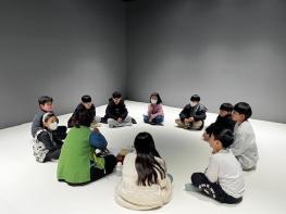 전통놀이로 잇는 세대 공감, 동두천시 오르빛도서관 설맞이 프로그램 성황 기사 이미지