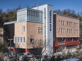 구립 은평뉴타운도서관, '문학 상주작가 지원사업' 2년 연속 선정 기사 이미지