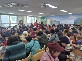 남동구 구월4동, 무료급식 현장에서 ‘보이스피싱 예방, 치매검사’통합 캠페인 펼쳐 기사 이미지