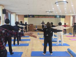 내 몸 건강 지킴을 위한 작은 습관의 힘..강화군, 보건소 운동교실로 주민 건강 챙긴다 기사 이미지