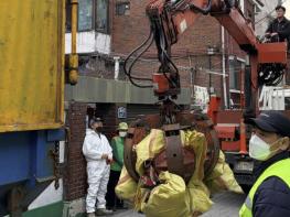 안양시 안양4동, 저소득 저장강박가구에 '찾아가는 청소복지' 실시 기사 이미지