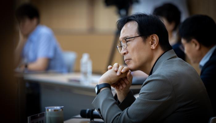 “선생님이 학생들을 바라볼 때,  저 임태희는 선생님을 바라보겠습니다”
