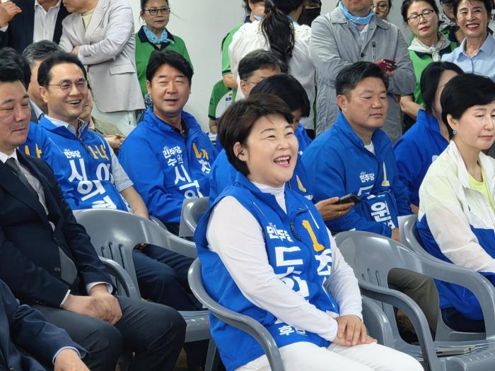 조명자 경기도의원 후보, 선거사무소 개소식 성료
