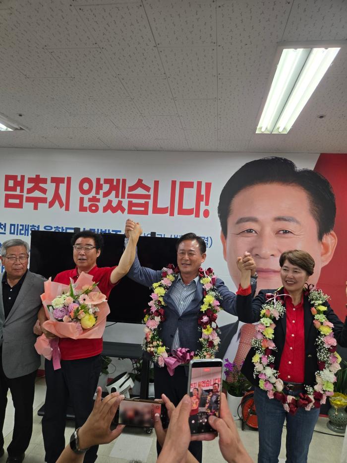 신영재 홍천군수 당선인, 격변의 정국 뚫고 대기록...홍천‘16년만의 재선 군수’탄생