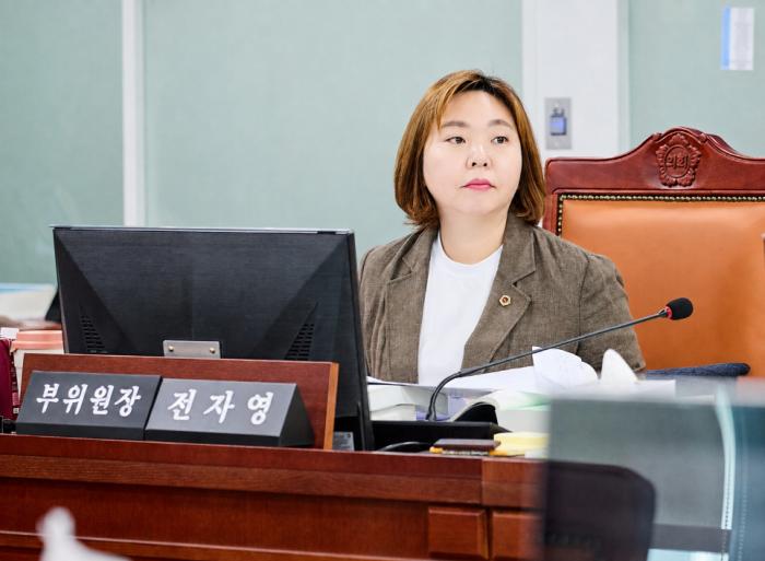 전자영 경기도의원, “생리용품 예산 19억 감액…  지원 공백 우려 면밀히 살펴야”