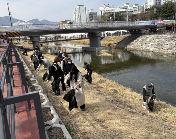 '강북이 달린다' 강북구도시관리공단, 연중 친환경 캠페인 본격 추진 기사 이미지