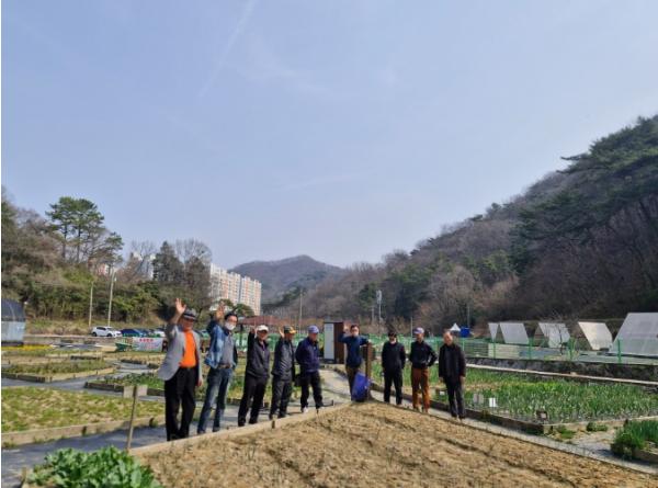 광주광역시 동구 쪽방촌 주민 대상 ‘도시텃밭 가꾸기’ 프로그램 운영 기사 이미지