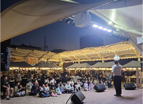 군위전통시장 야시장, 큰 호응 얻으며 마무리 기사 이미지