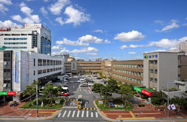 대구 남구, 시니어 일자리 인큐베이팅 센터 ‘이룸채’개소 기사 이미지