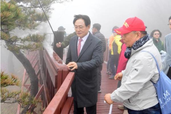 강화군, 고려산 진달래 꽃구경 행사 앞두고 ‘막바지 점검’ 기사 이미지