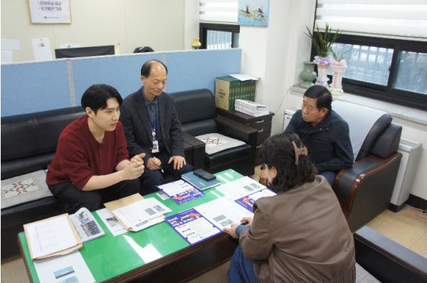 춘천시, 불법현수막 근절 ‘찾아가는 캠페인’ 전개 기사 이미지