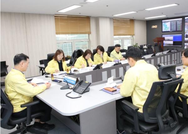안양시, 중동사태 관련 4차 비상경제대응반 회의…복지 사각지대 점검 기사 이미지
