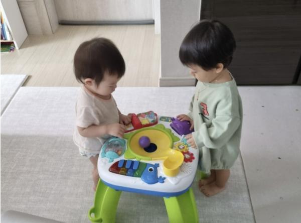 청주시, 장난감대여 택배서비스 시범 운영… 양육 부담 던다 기사 이미지