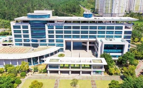 울산교육청 천창수 교육감 제안  ‘학부모 교육 참여 법제화’ 국회 본회의 통과 기사 이미지