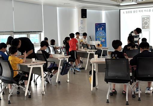 “AI부터 우주까지”… 달서구, 초등생 대상 ‘창의력 마을실험실’ 운영 기사 이미지