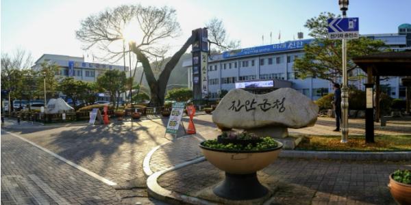 진안군청 테니스선수단, 전국대회 혼합복식 3위 '쾌거' 기사 이미지