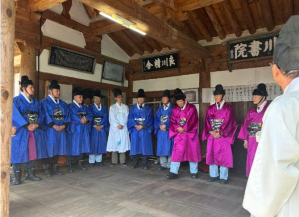 군위군 양천서원, 선현추모 향사 봉행 기사 이미지