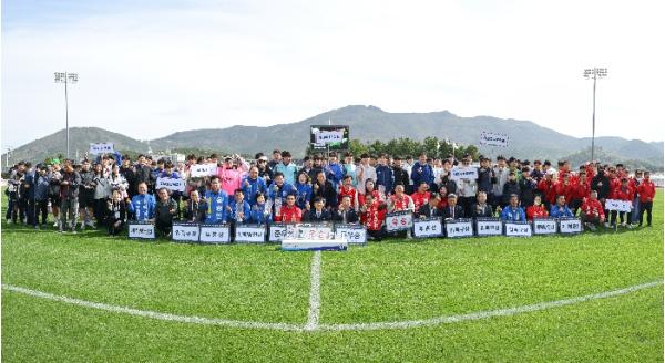 제28회 거제시 축구협회장배 축구대회 성황리에 개최 기사 이미지