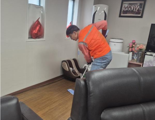 성북구 안암동 경로당 환경정비 재능기부… 행복건물관리, 세 번째 봉사