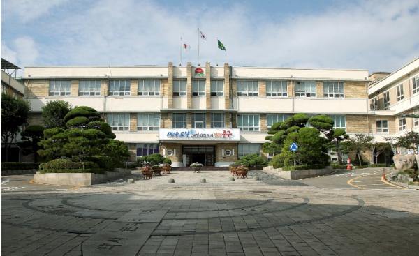 인천 중구, ‘인천성산교회 주차장 개방’으로 주차난 해소 박차 기사 이미지