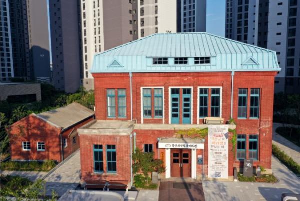 익산, 장롱 속 '추억' 깨우니 800점 '역사' 됐다 기사 이미지