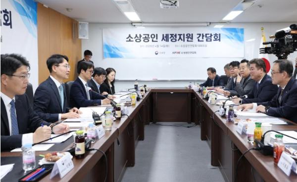 국세청, 간이과세 적용 합리화로 544개 지역 영세사업자 4만 명 세부담 완화