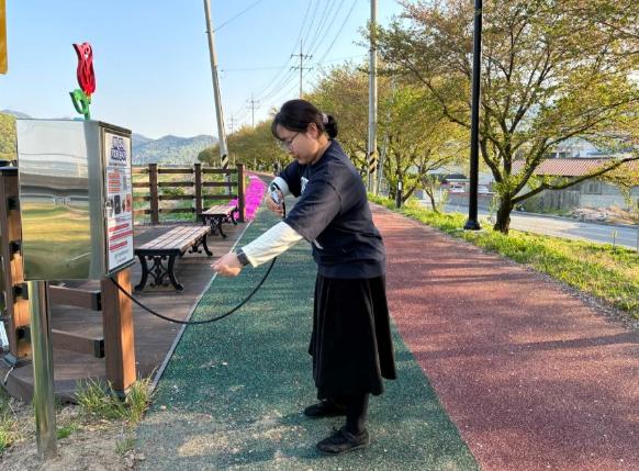 밀양시 무안면, ‘해충기피분사제’ 설치로 주민 생활 불편 개선 기사 이미지