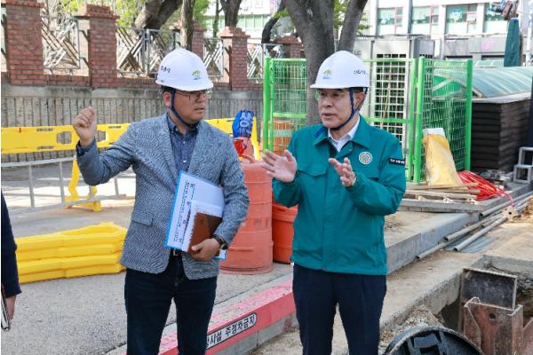 계룡시, 민선 8기 주요사업 현장점검…안전소통 3단계 추진 기사 이미지