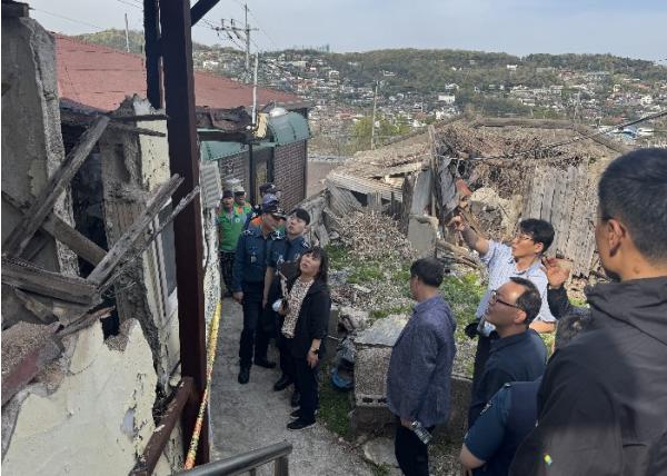 성북구, 민·관·경 합동 빈집 점검… 안전사고·범죄 예방 강화 기사 이미지