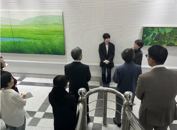 밀양시, 2026 찾아가는 도립미술관 ‘흐르는 시간, 빛나는 강’ 전시 개최 기사 이미지