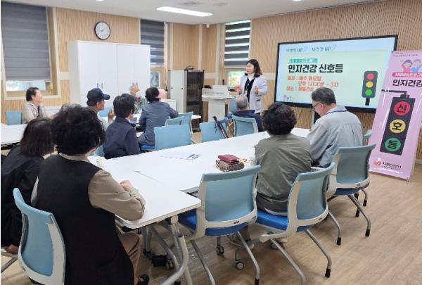 광산구, 어르신 인지능력 강화 치매 예방 교실 운영 기사 이미지