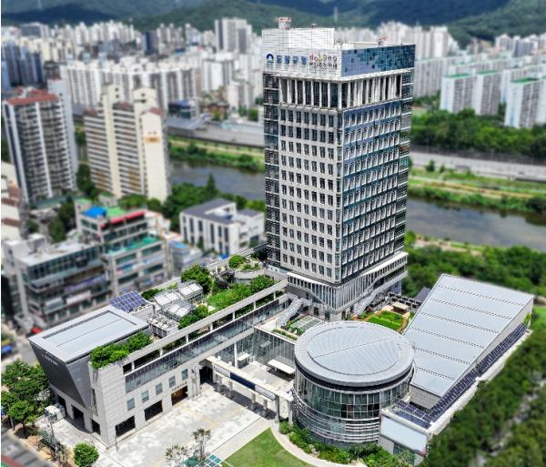 도봉구, 지역 봉제업체에 약 12만 매 재활용 전용봉투 지원 기사 이미지