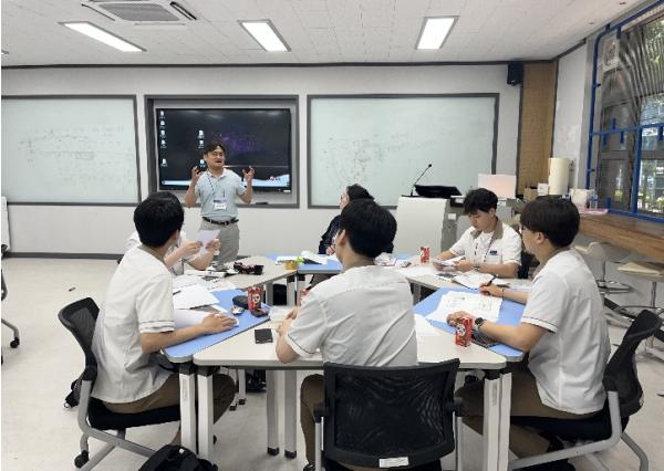 구미시, 고교인재-기업 인턴십 확대…취업 연계 60% 성과 잇는다 기사 이미지