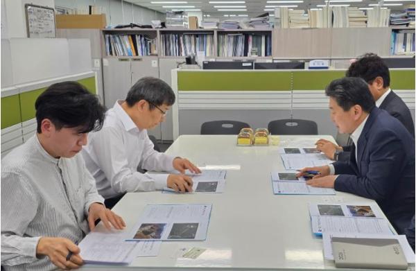 무주군, 항공우주산업 중심지로! 중앙부처 방문, 투자선도지구 공모사업 등 현안 건의 기사 이미지