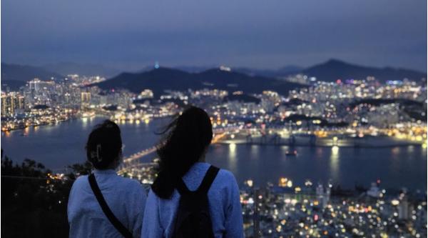 부산 영도구, 야경과 스토리로 걷는 특별한 밤 여행 ‘봉래산:步(봉래산보)’ 운영 기사 이미지