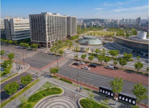 강서구, 커피 배달부터 공원 순찰까지...로봇이 일상이 되는 도시 만든다 기사 이미지