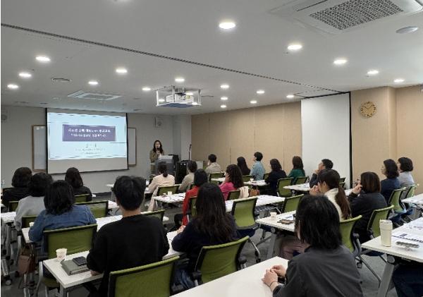 군위군청소년상담복지센터 청소년 도박예방 부모교육 초청강연회 개최 기사 이미지