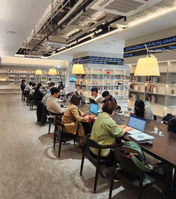 '영등포의 새로운 문화 랜드마크' 영등포구, '여의도 브라이튼 도서관' 28일 정식 개 기사 이미지