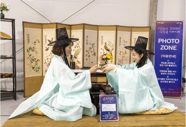 문화도시 영월, 시민추진단 음식문화분과 ‘단종의 미식제’에서 활약 빛났다 기사 이미지